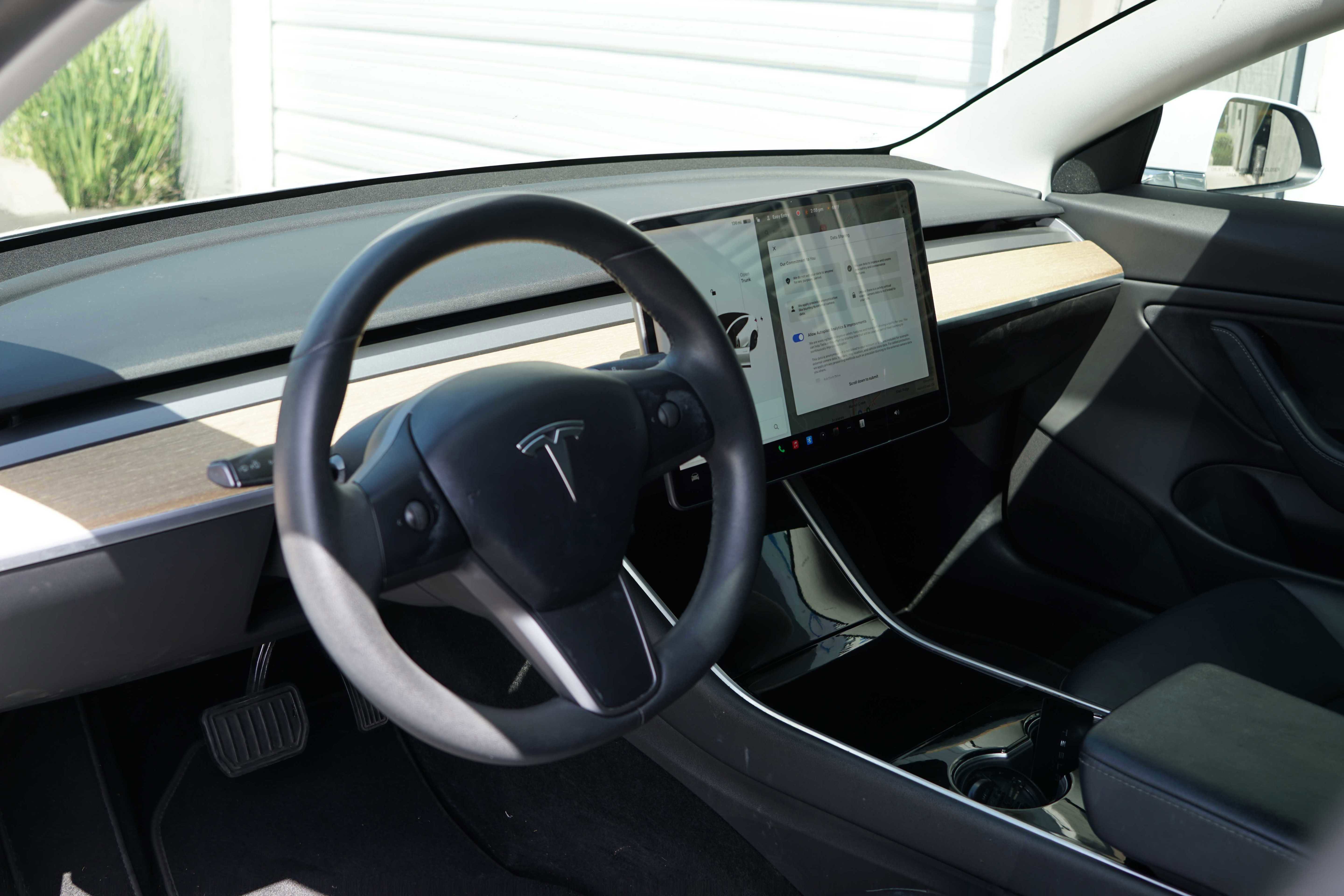 Used 2020 Tesla Model 3 Long Range image 40