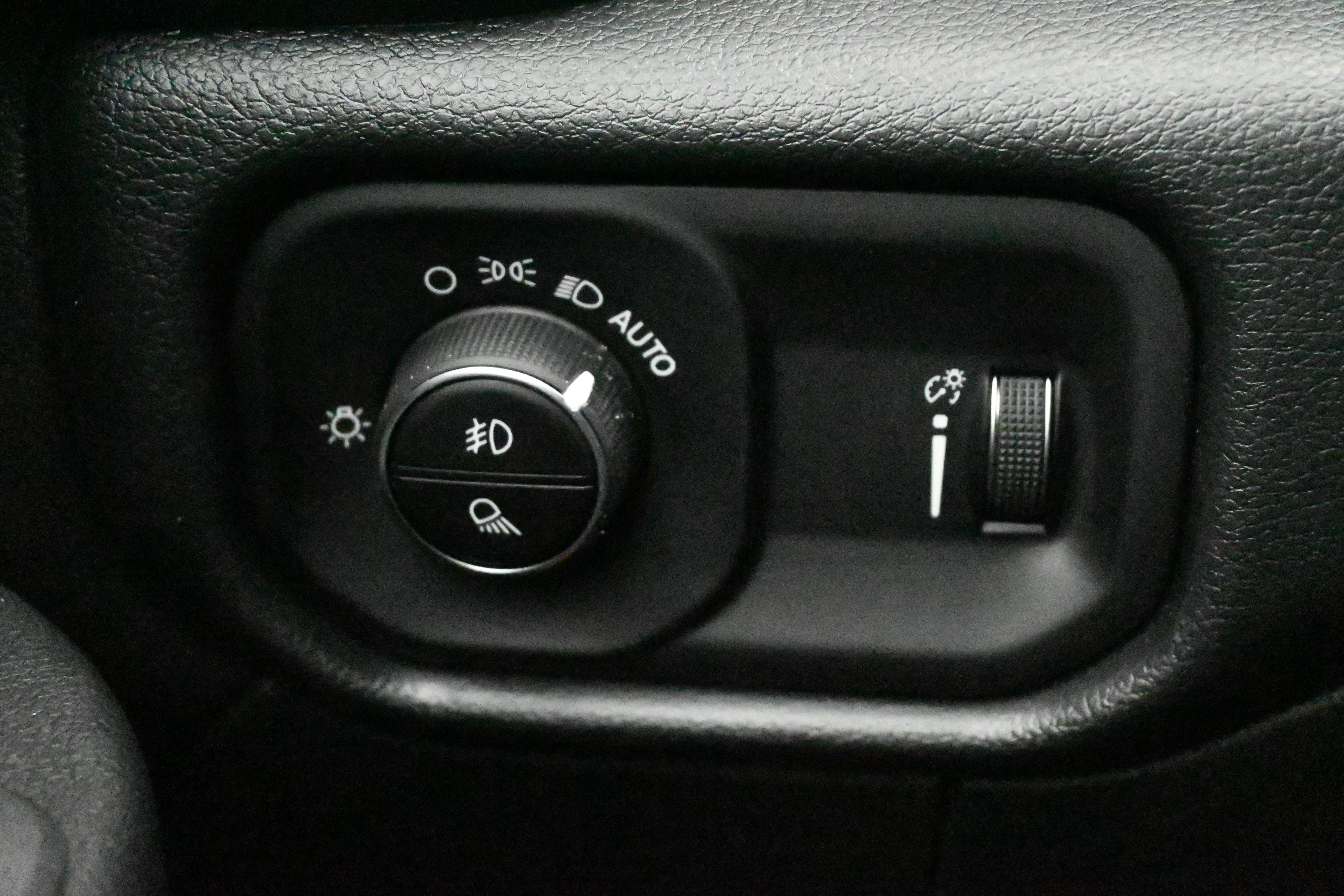 New 2026 RAM 2500 Tradesman AWD/4WD image 28
