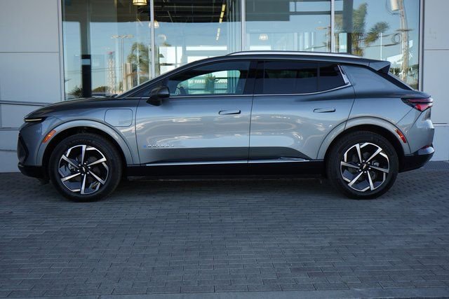 New 2025 Chevrolet Equinox EV LT image 11