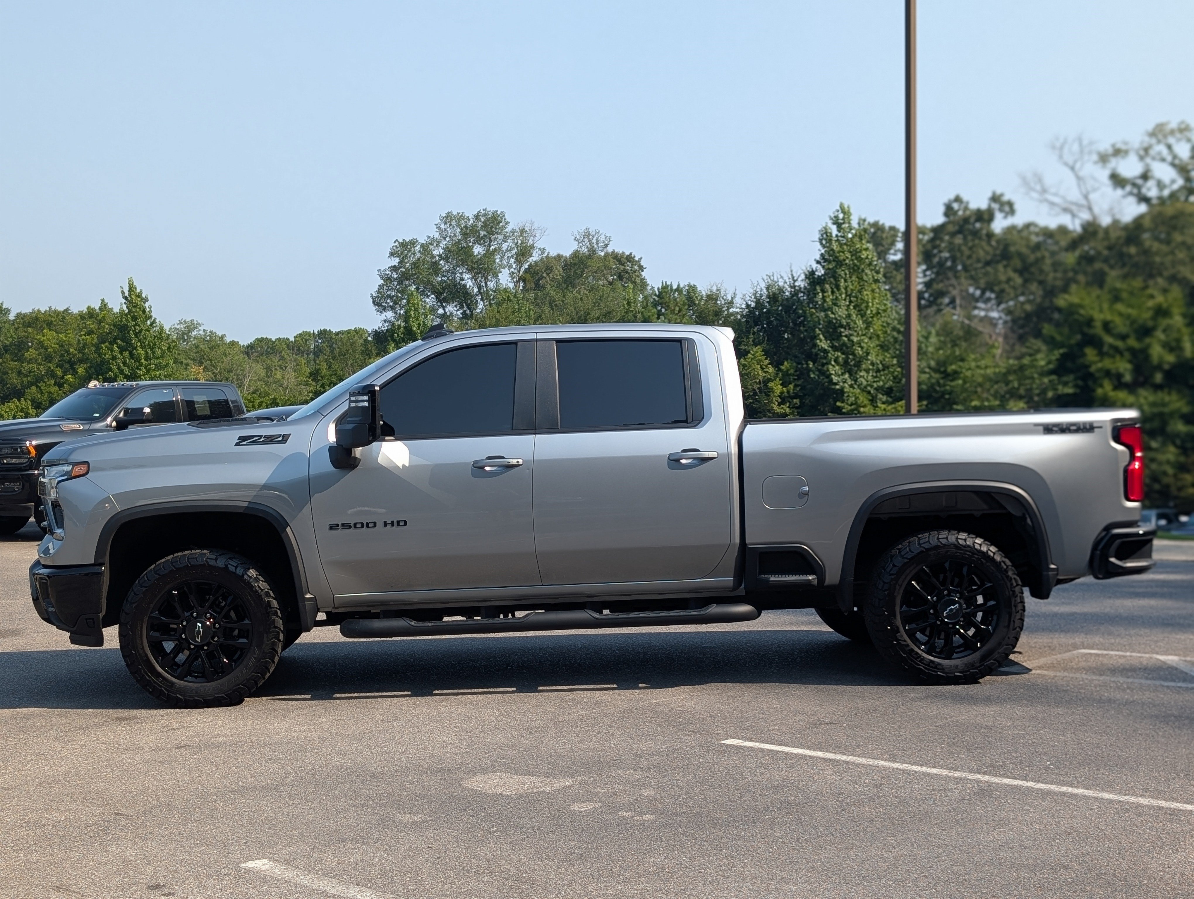 Used 2025 Chevrolet Silverado 2500 LT w/ Trail Boss Package AWD/4WD image 6