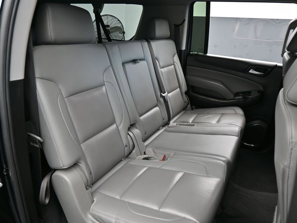 Used 2020 Chevrolet Suburban LT image 46