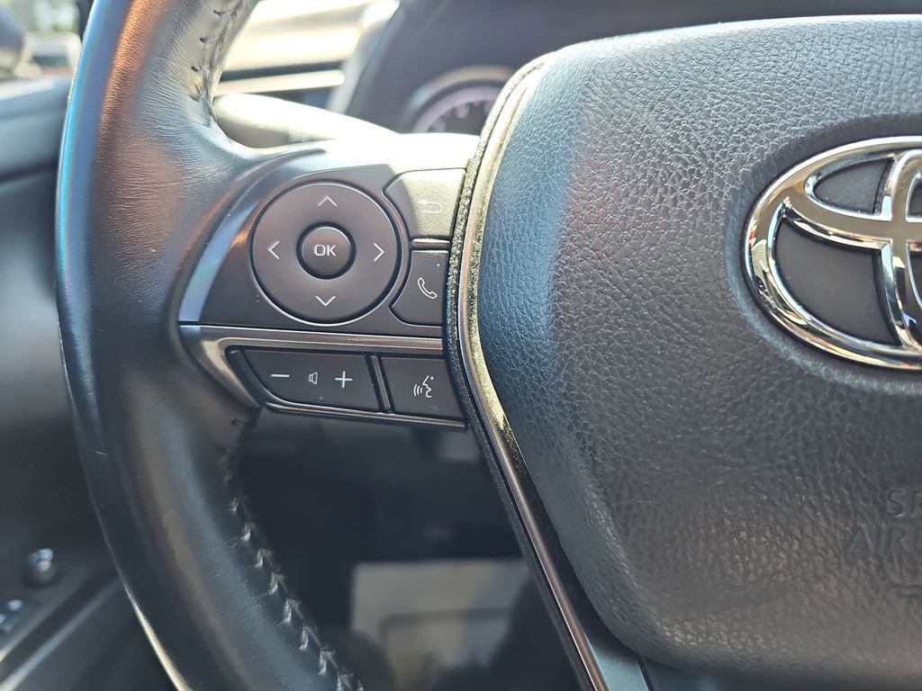 Used 2022 Toyota Camry SE FWD image 21