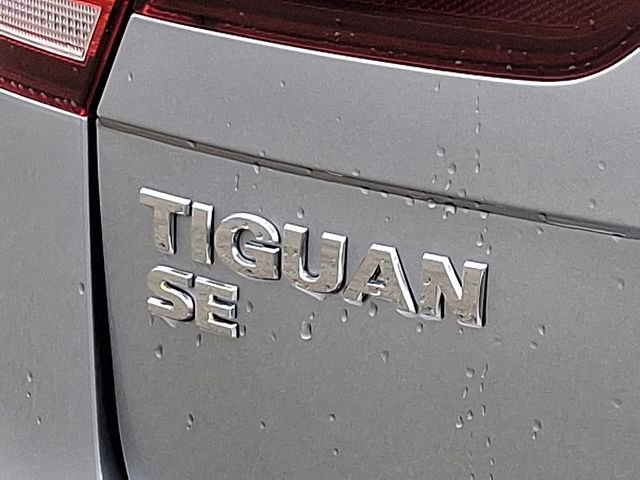 Used 2021 Volkswagen Tiguan SE image 34