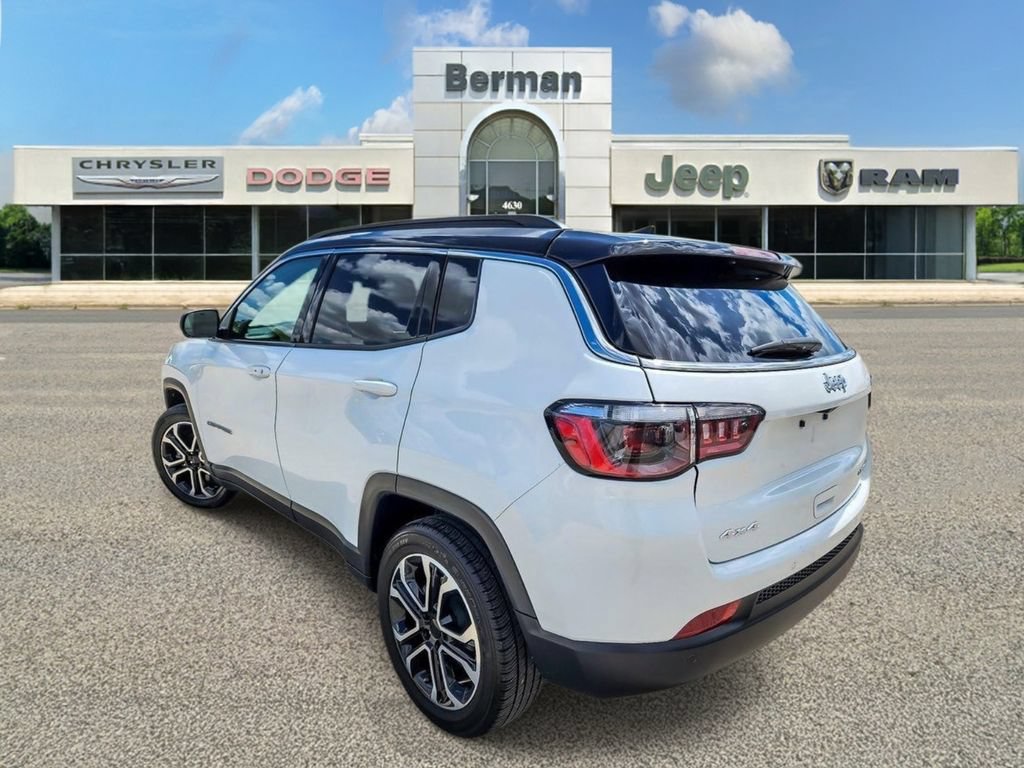 Used 2024 Jeep Compass Limited AWD/4WD image 7