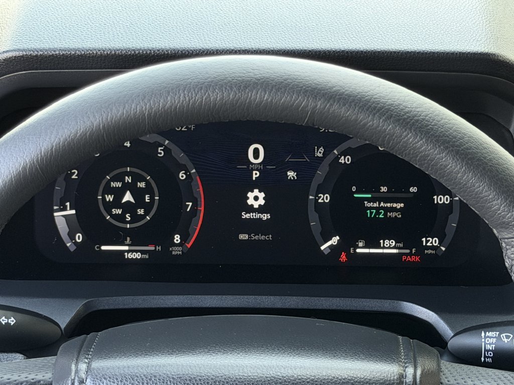 Used 2025 Toyota Tacoma Limited AWD/4WD image 16