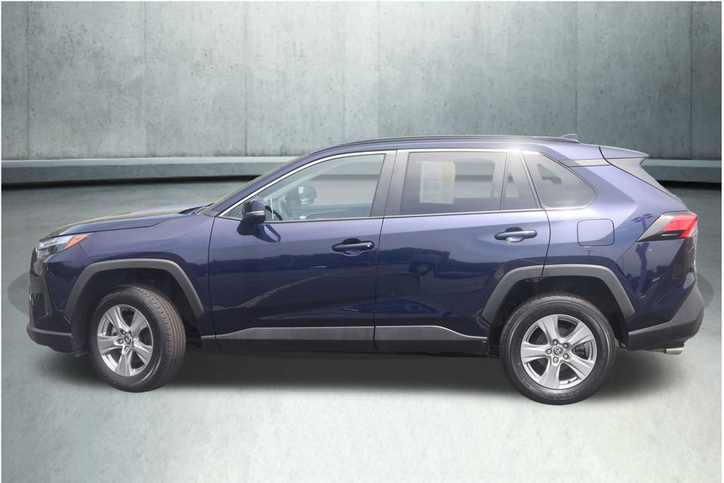 Used 2025 Toyota RAV4 XLE AWD/4WD image 18