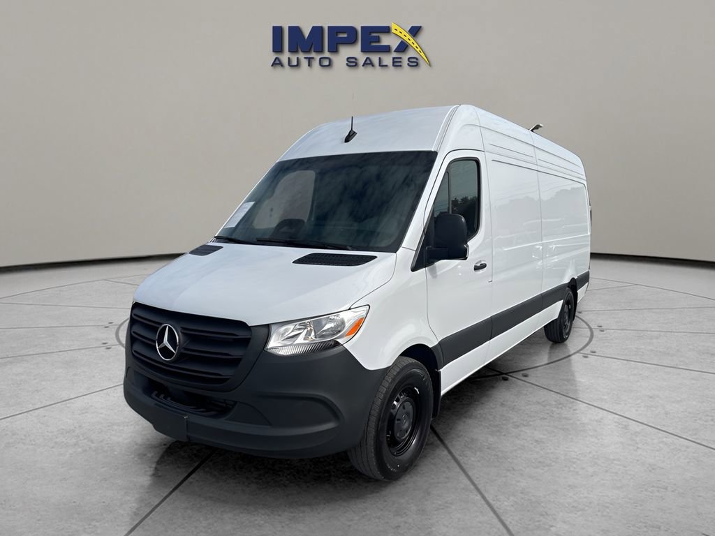 Used 2025 Mercedes-Benz Sprinter 2500 image 1