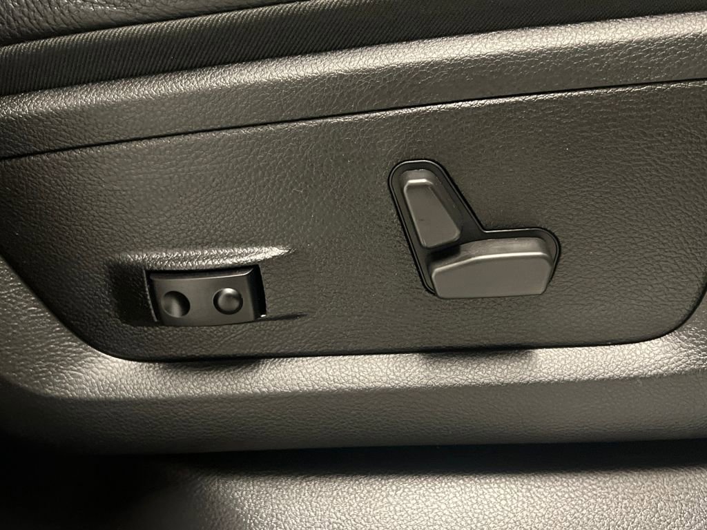 Used 2022 RAM 2500 Limited image 52