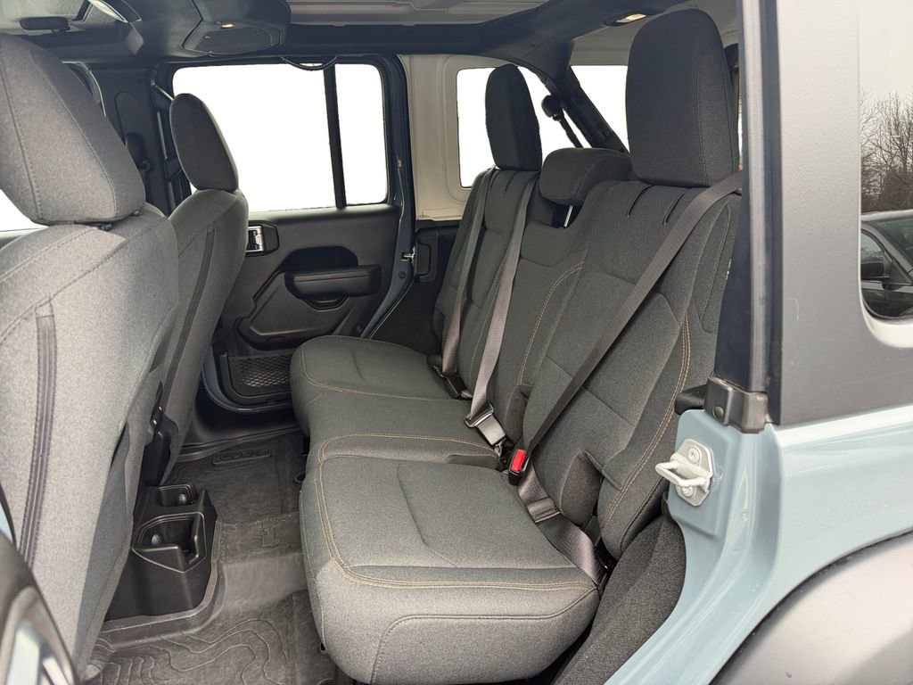 Used 2024 Jeep Wrangler Sport S image 13