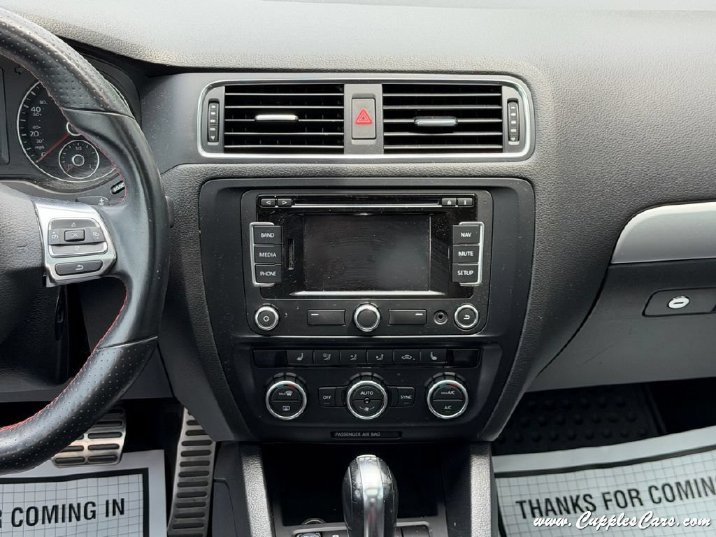 Used 2013 Volkswagen Jetta GLI Autobahn FWD image 18
