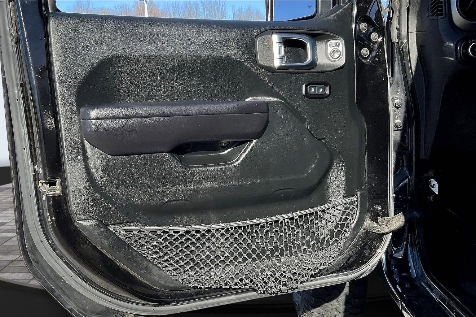 Used 2018 Jeep Wrangler Unlimited Sport S image 17