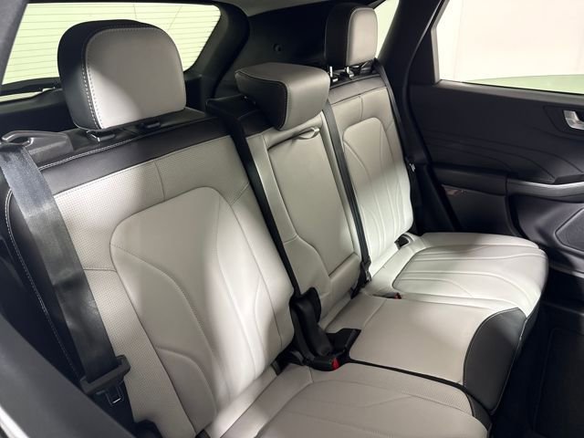 New 2026 Ford Escape SE w/ PHEV Premium Package FWD image 13