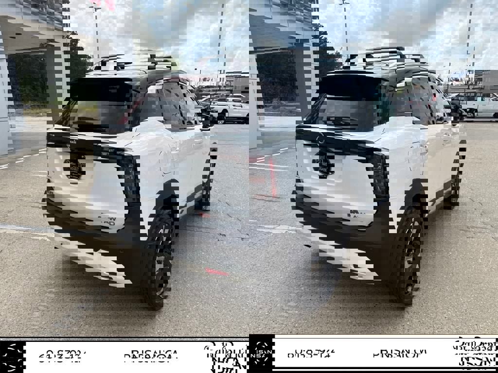 New 2025 Nissan Kicks SR image 4