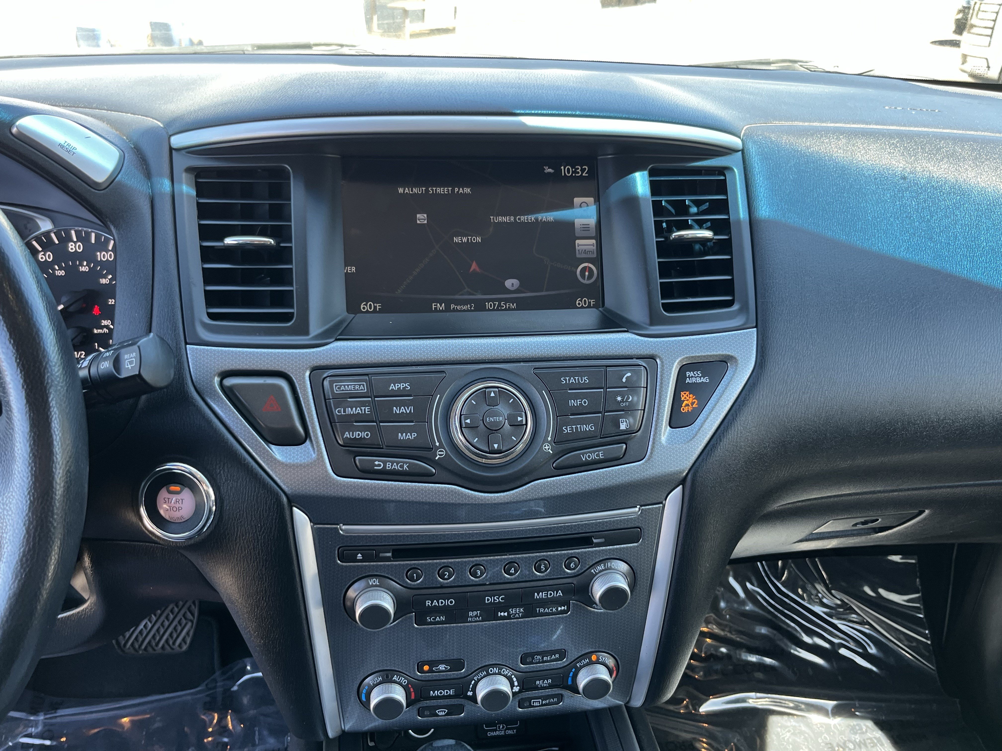 Used 2019 Nissan Pathfinder SL AWD/4WD image 22