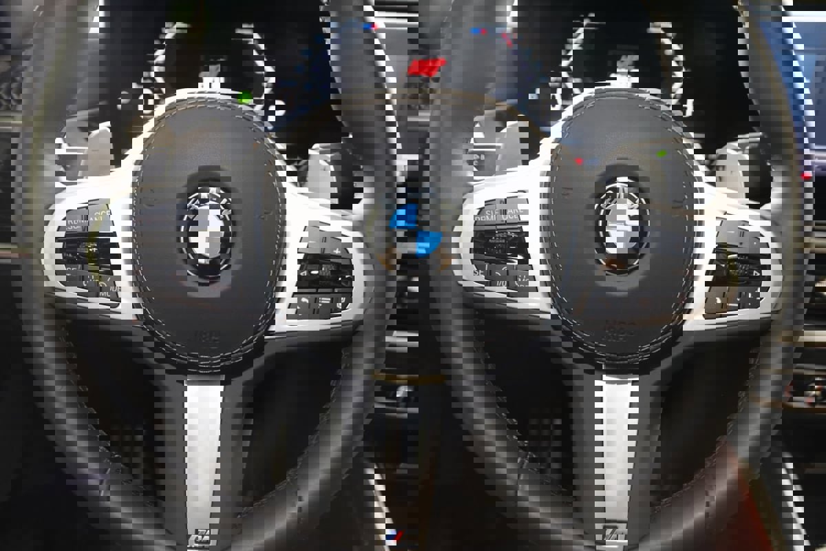 Used 2024 BMW X6 xDrive40i image 55