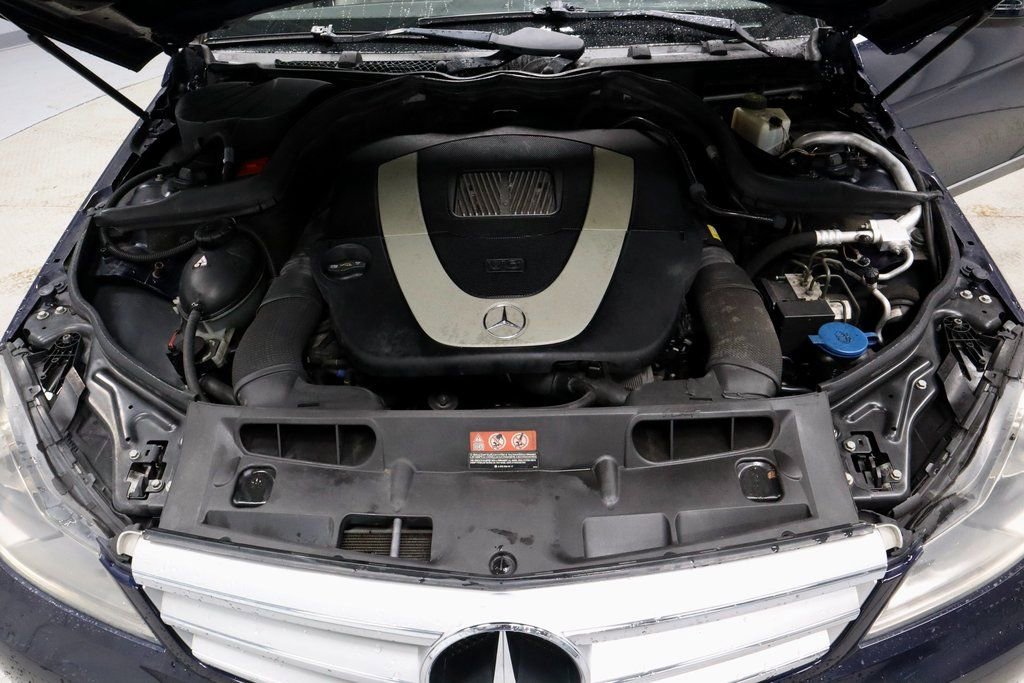 Used 2012 Mercedes-Benz C 300 4MATIC Sedan image 14