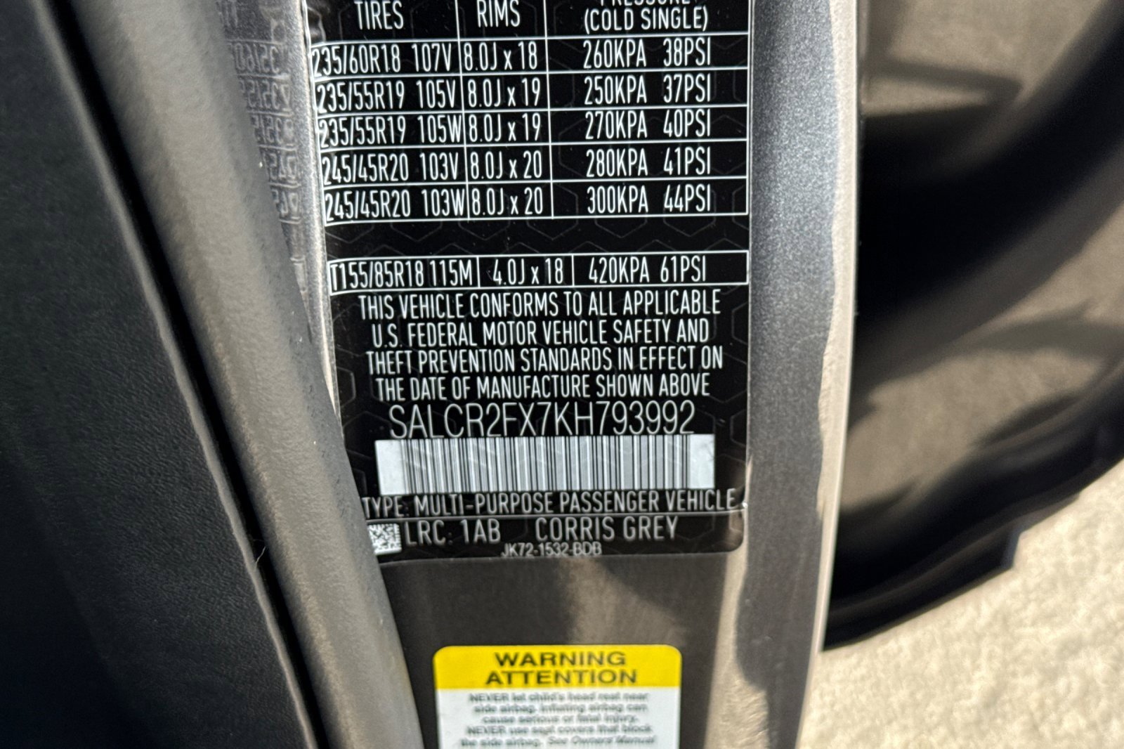 Used 2019 Land Rover Discovery Sport HSE image 27