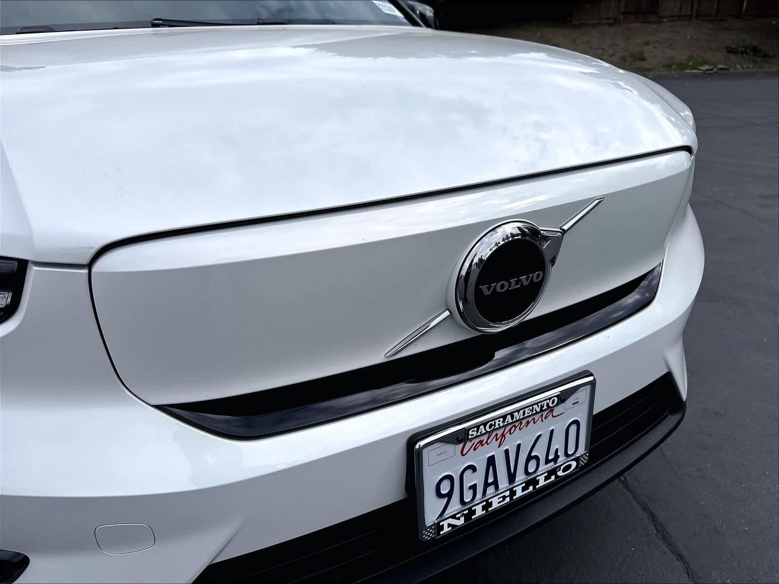 Used 2023 Volvo C40 Recharge Core AWD/4WD image 33