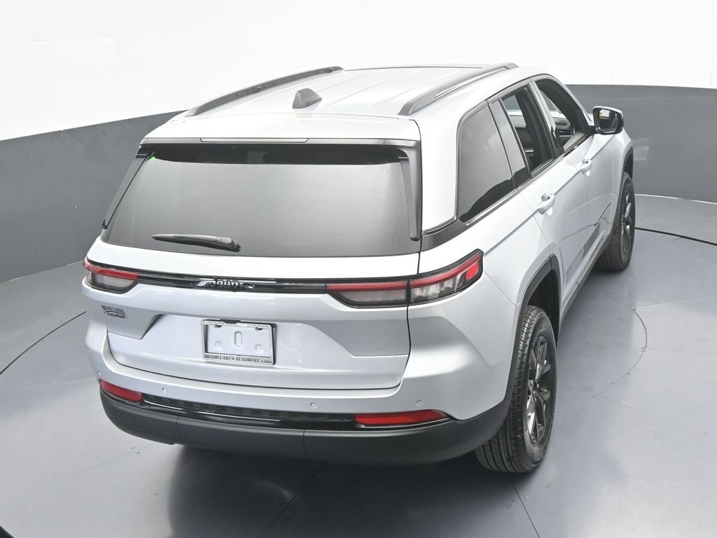 New 2025 Jeep Grand Cherokee Altitude image 44