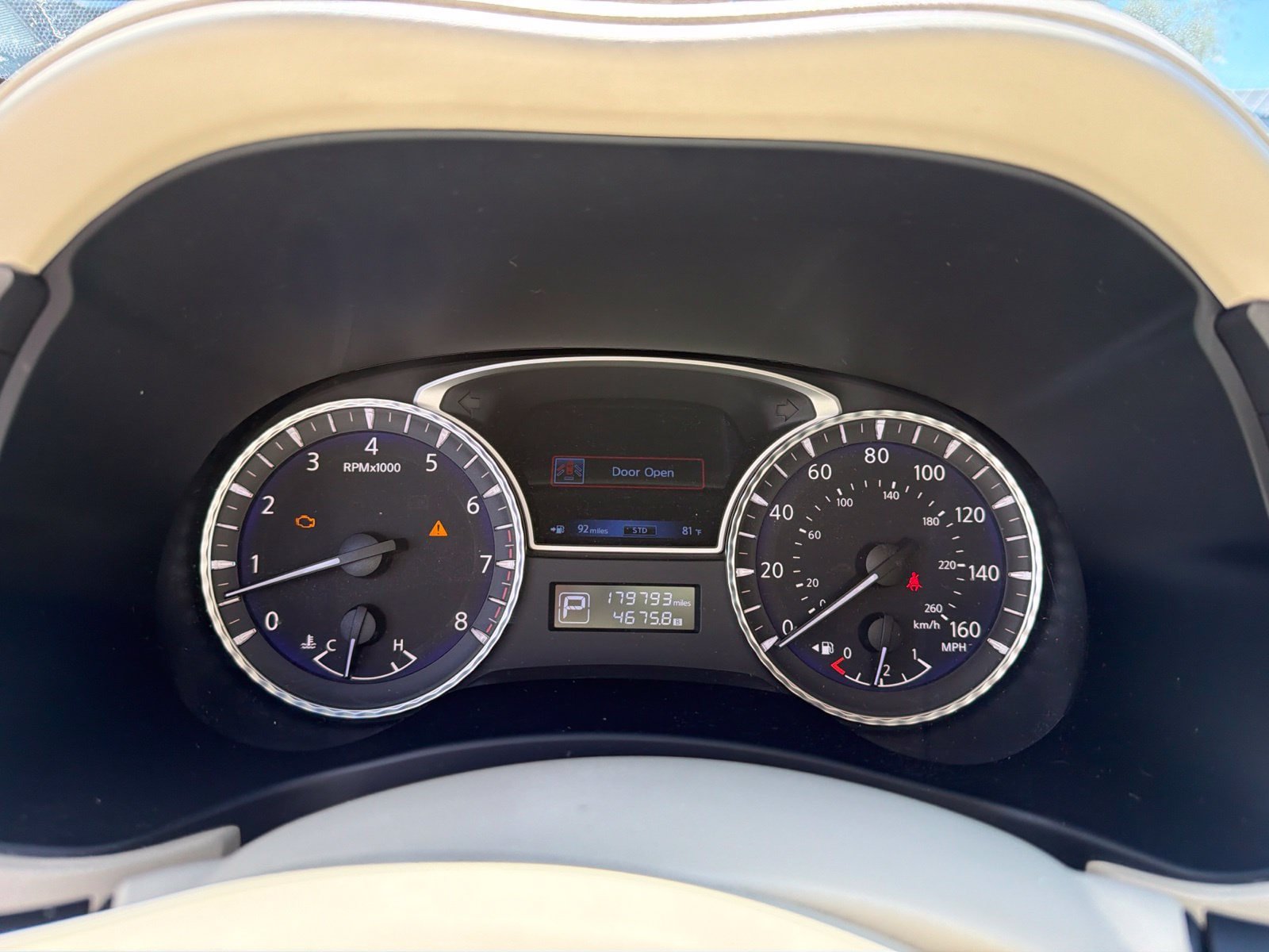 Used 2013 INFINITI JX35 AWD w/ Premium Pkg image 2