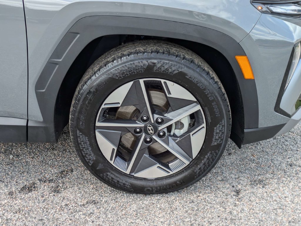 Used 2025 Hyundai Tucson SEL FWD image 11
