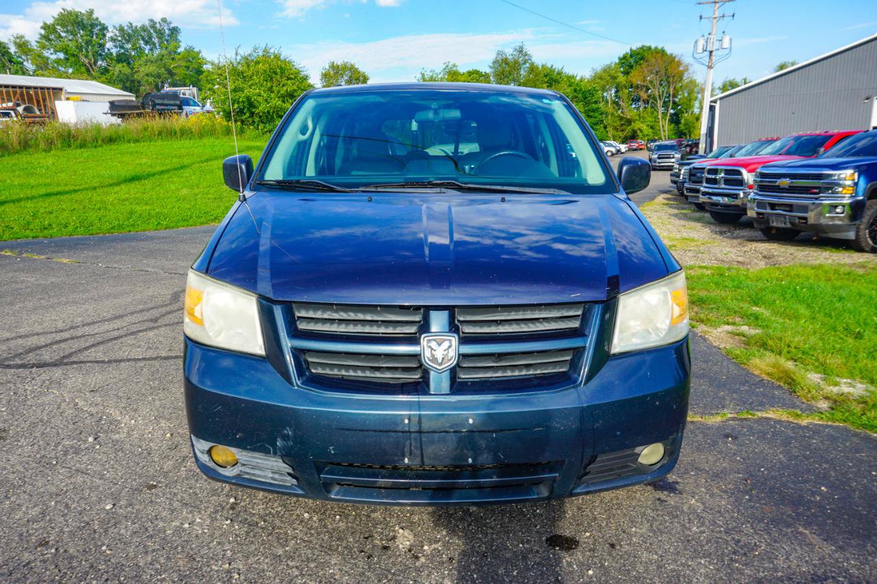 Used 2008 Dodge Grand Caravan SXT FWD image 8