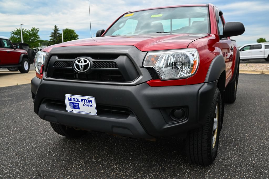 Used 2014 Toyota Tacoma 4x4 Regular Cab image 11