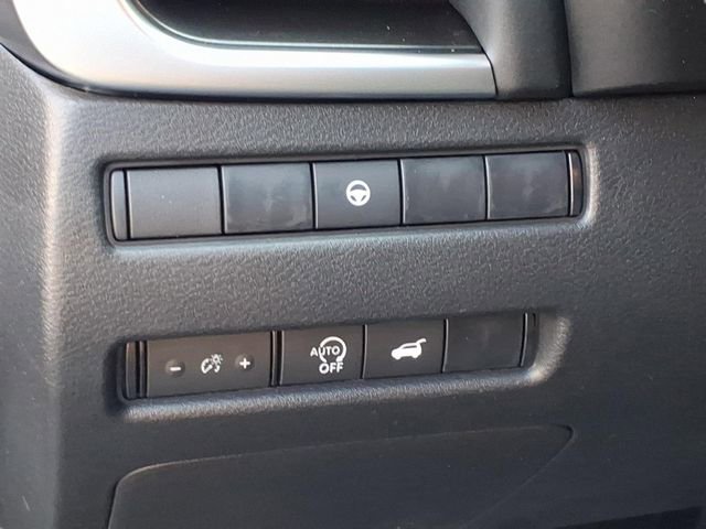 New 2026 Nissan Rogue SV w/ Cold Weather Package AWD/4WD image 19