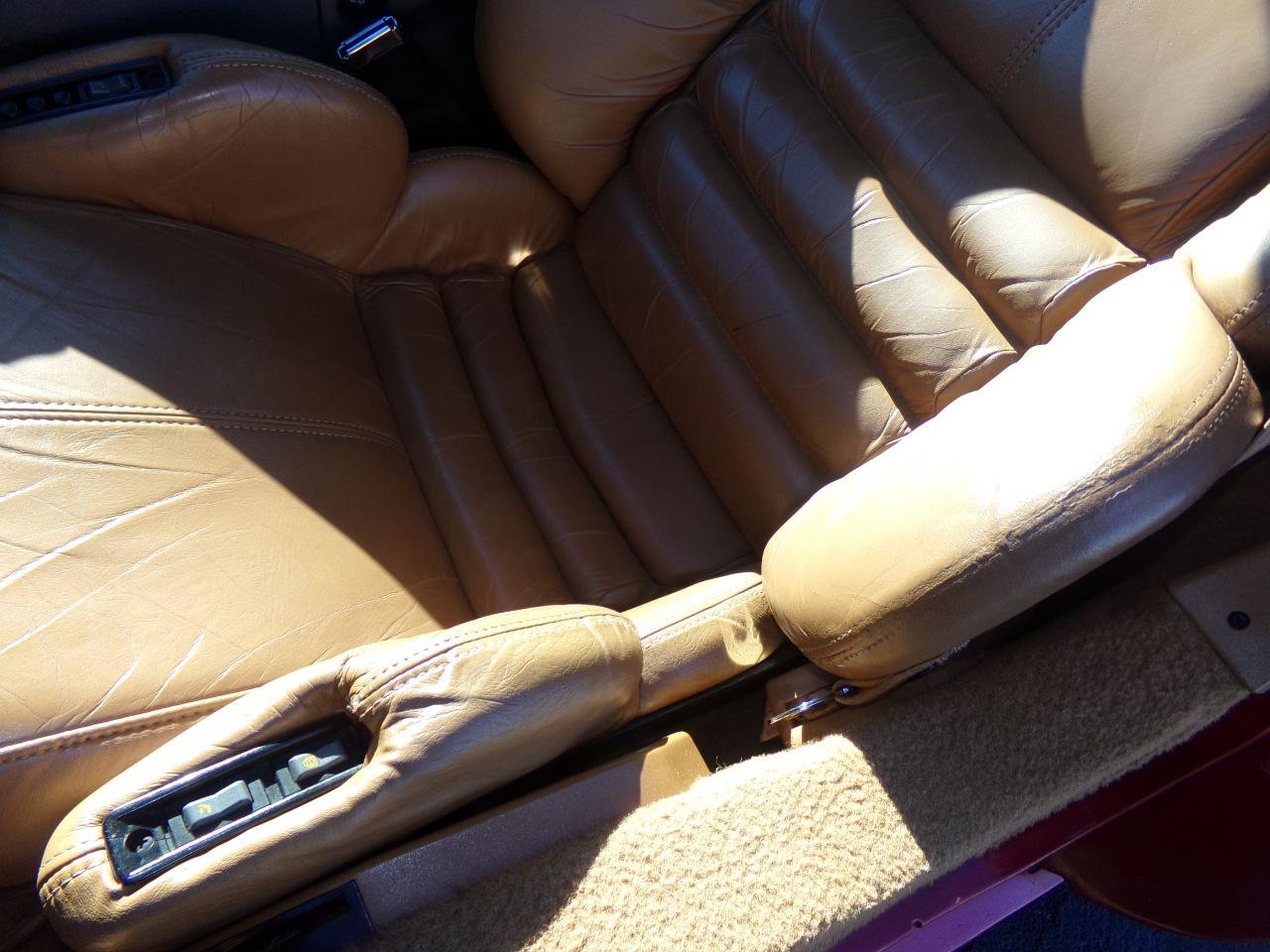 Used 1990 Chevrolet Corvette Convertible image 22