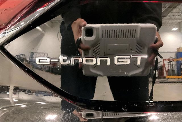 Certified 2023 Audi e-tron GT Premium Plus AWD/4WD image 8