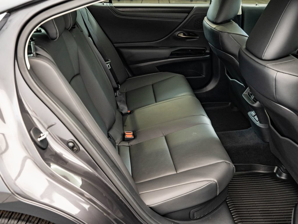 Certified 2025 Lexus ES 300h F Sport FWD image 44