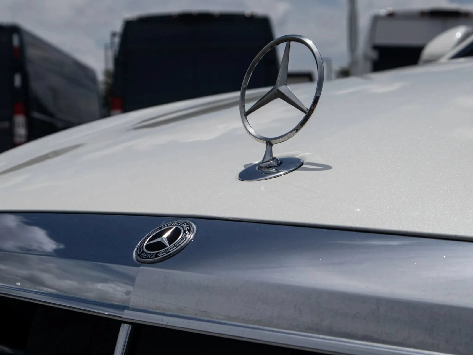 Used 2019 Mercedes-Benz S 560 Sedan w/ AMG Line Exterior image 13