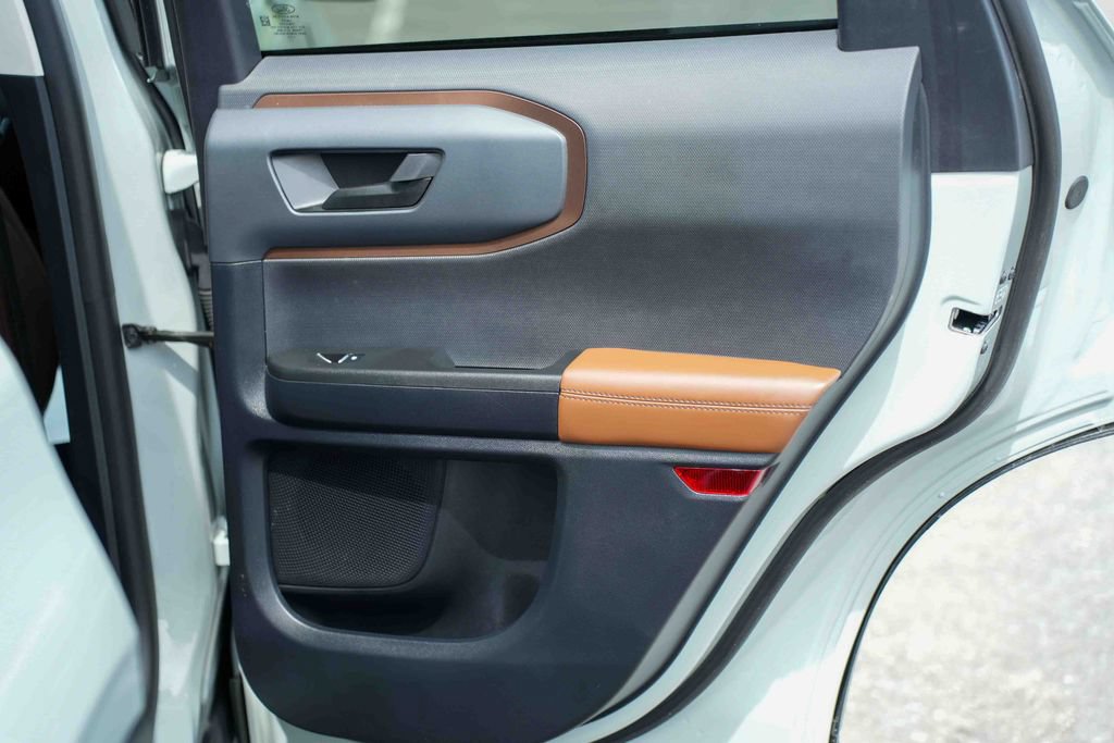 Used 2023 Ford Bronco Sport Outer Banks AWD/4WD image 19