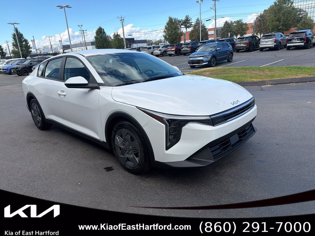 New 2026 Kia K4 FWD image 5