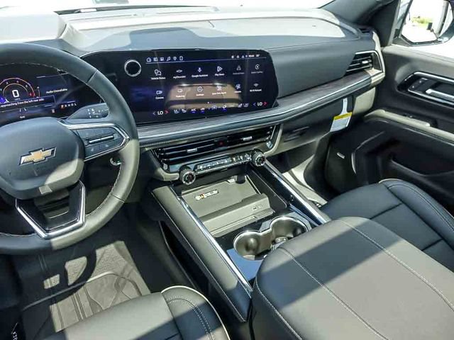 New 2026 Chevrolet Suburban Premier AWD/4WD image 23