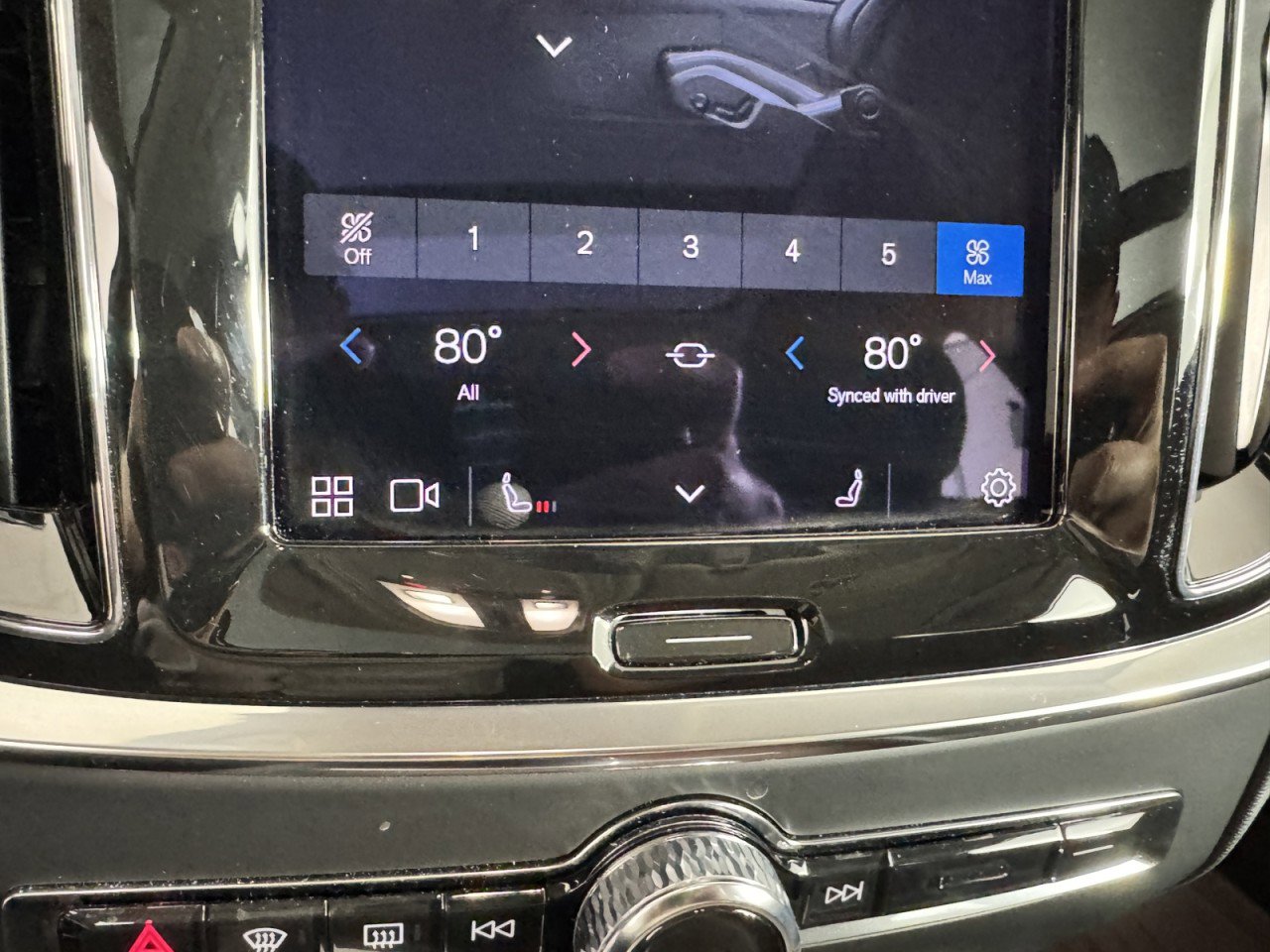 Used 2024 Volvo S60 B5 Plus image 15