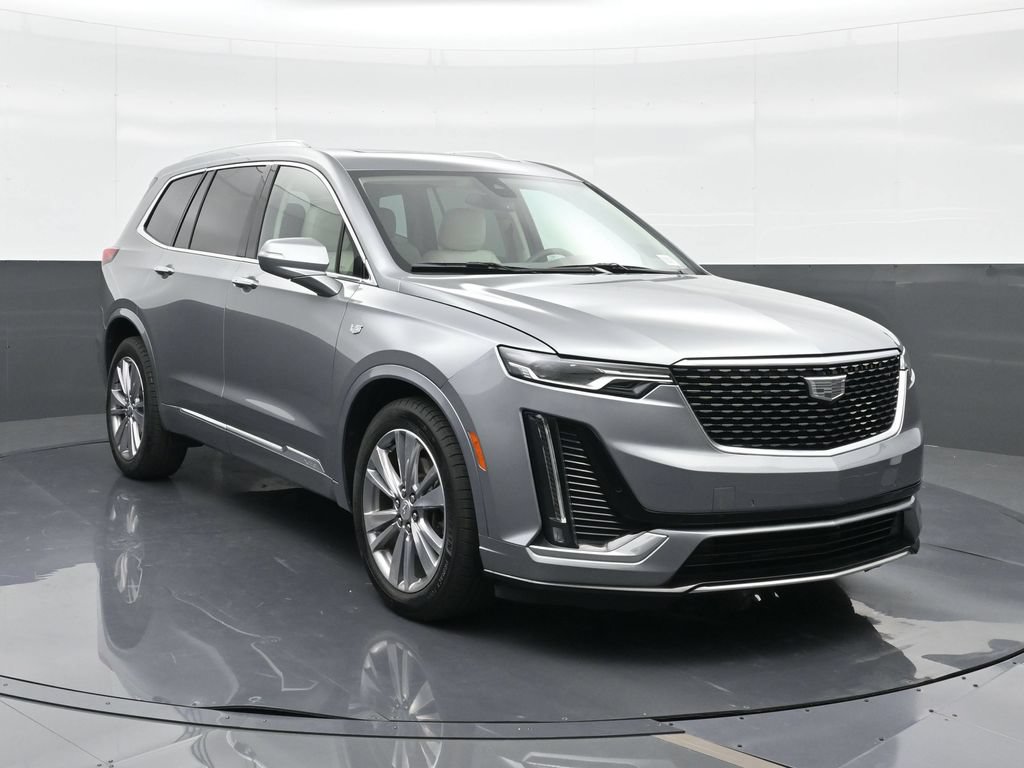 Certified 2024 Cadillac XT6 Premium Luxury FWD image 13