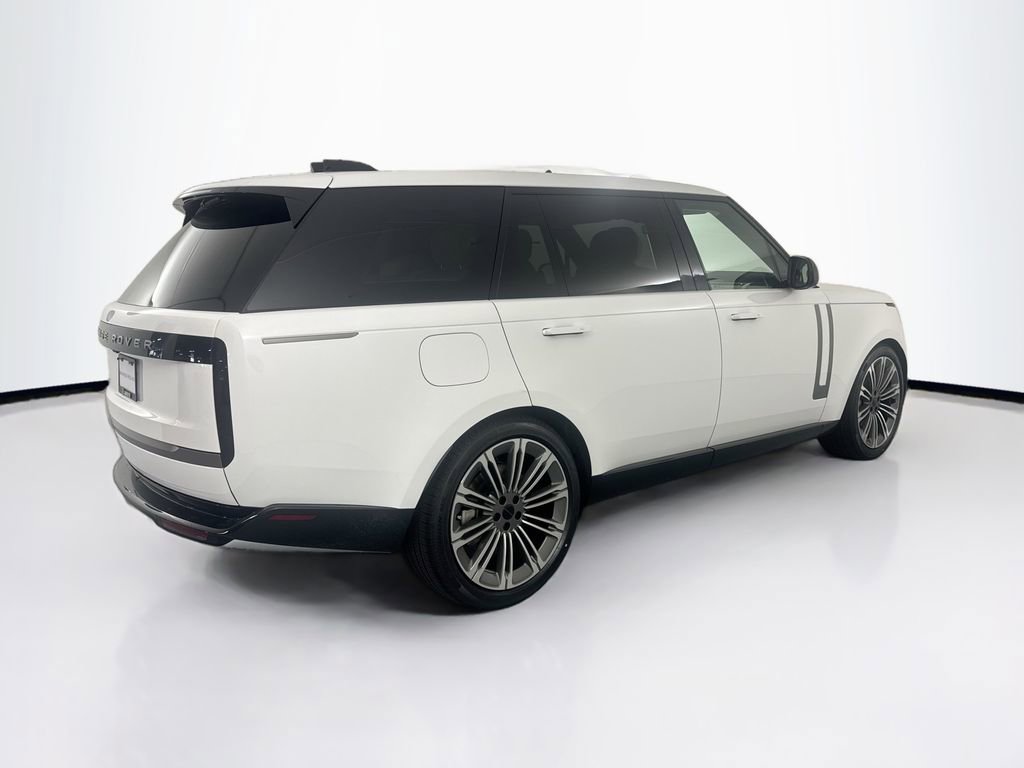 New 2026 Land Rover Range Rover Long Wheelbase SE image 5