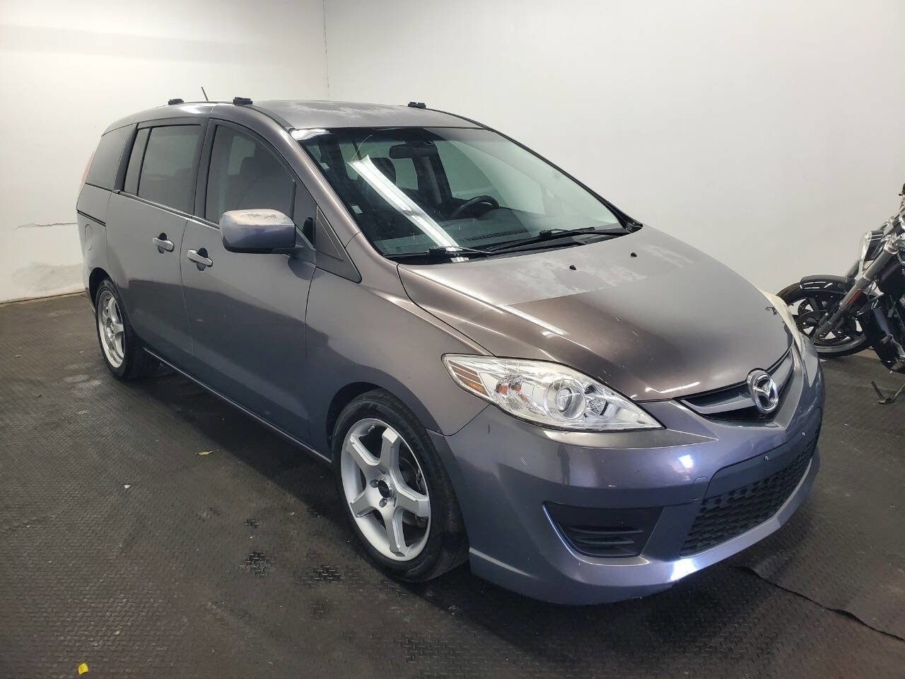 Used 2010 MAZDA MAZDA5 Sport image 3