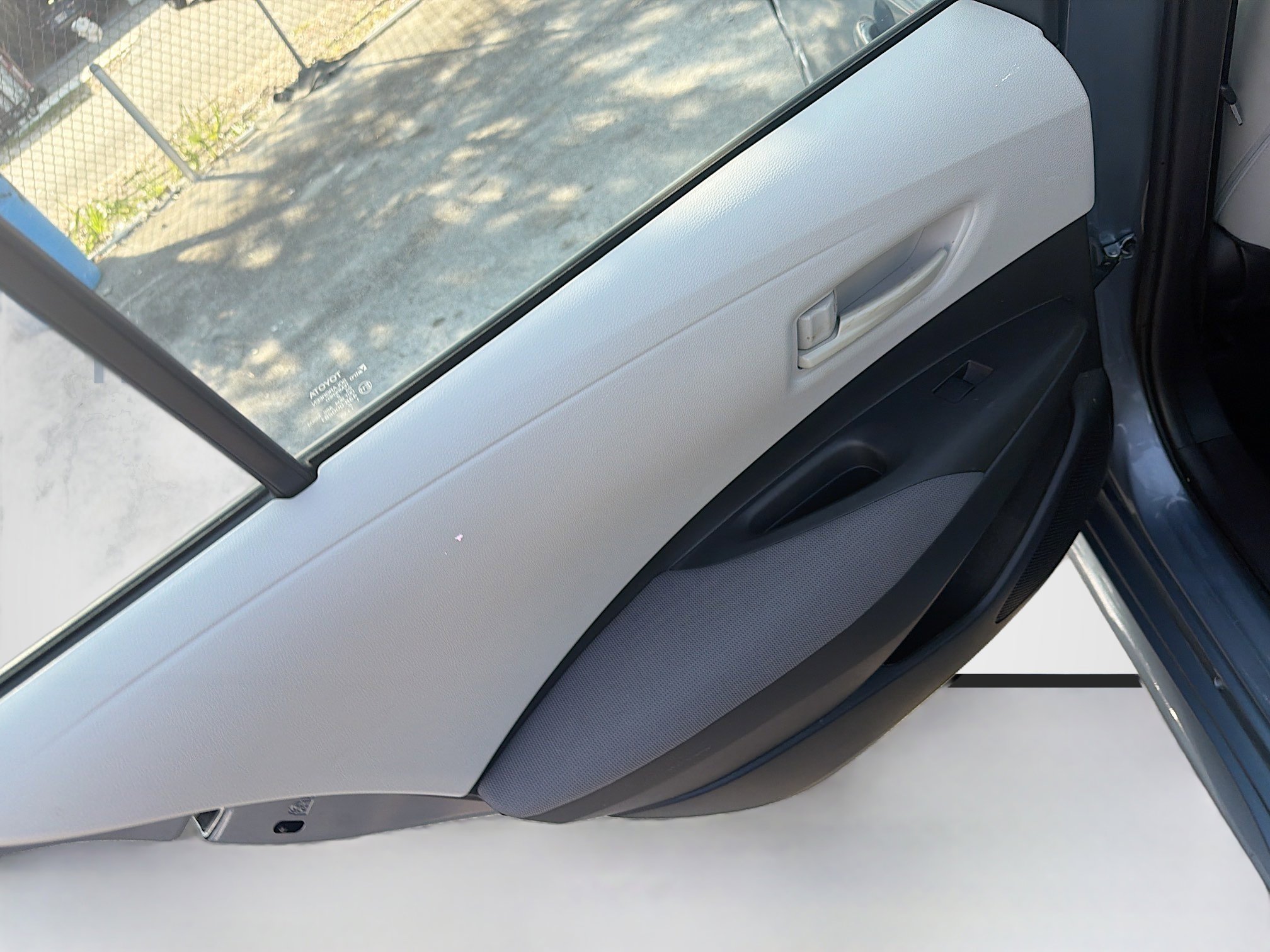 Used 2022 Toyota Corolla L FWD image 22