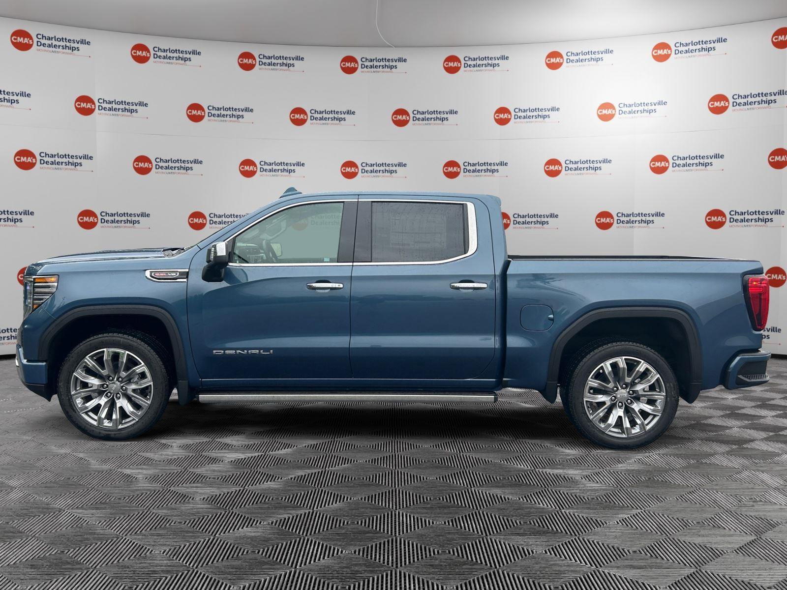 New 2026 GMC Sierra 1500 Denali w/ Denali Reserve Package AWD/4WD image 2