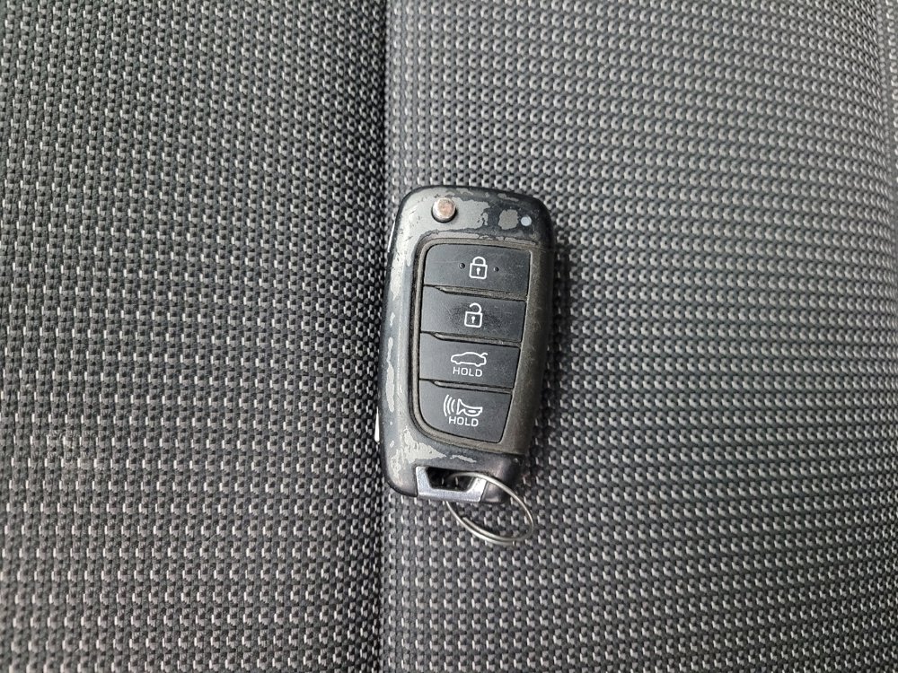 Used 2022 Hyundai Accent SE FWD image 32