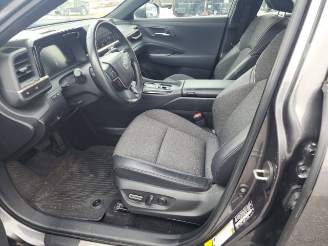 Used 2023 Toyota Crown XLE image 14