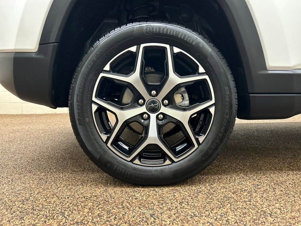 Used 2025 Jeep Compass Limited AWD/4WD image 6