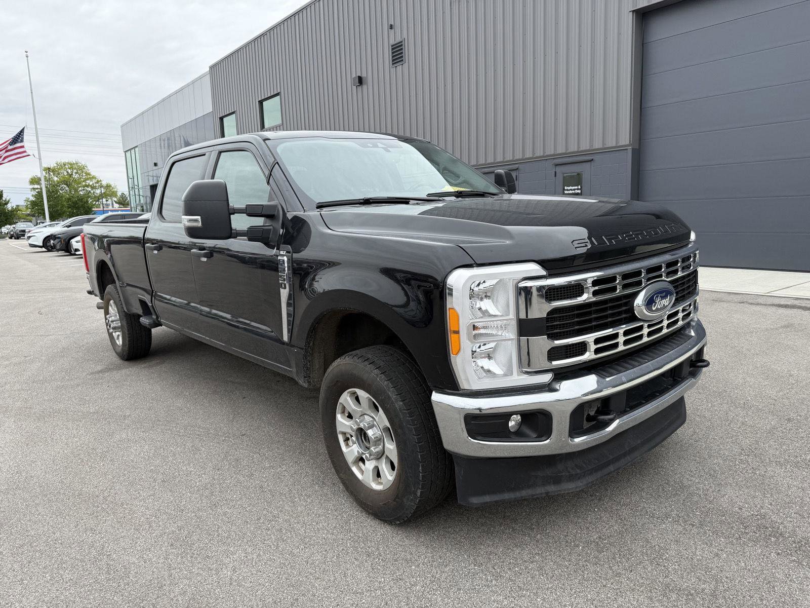 Used 2023 Ford F250 XLT AWD/4WD image 1