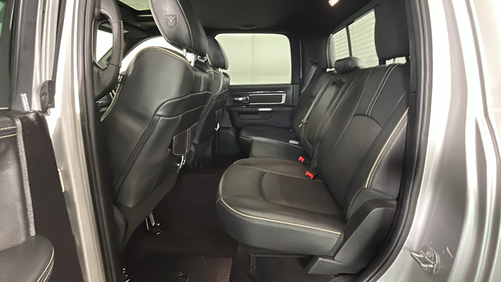 Used 2018 RAM 1500 Limited AWD/4WD image 32