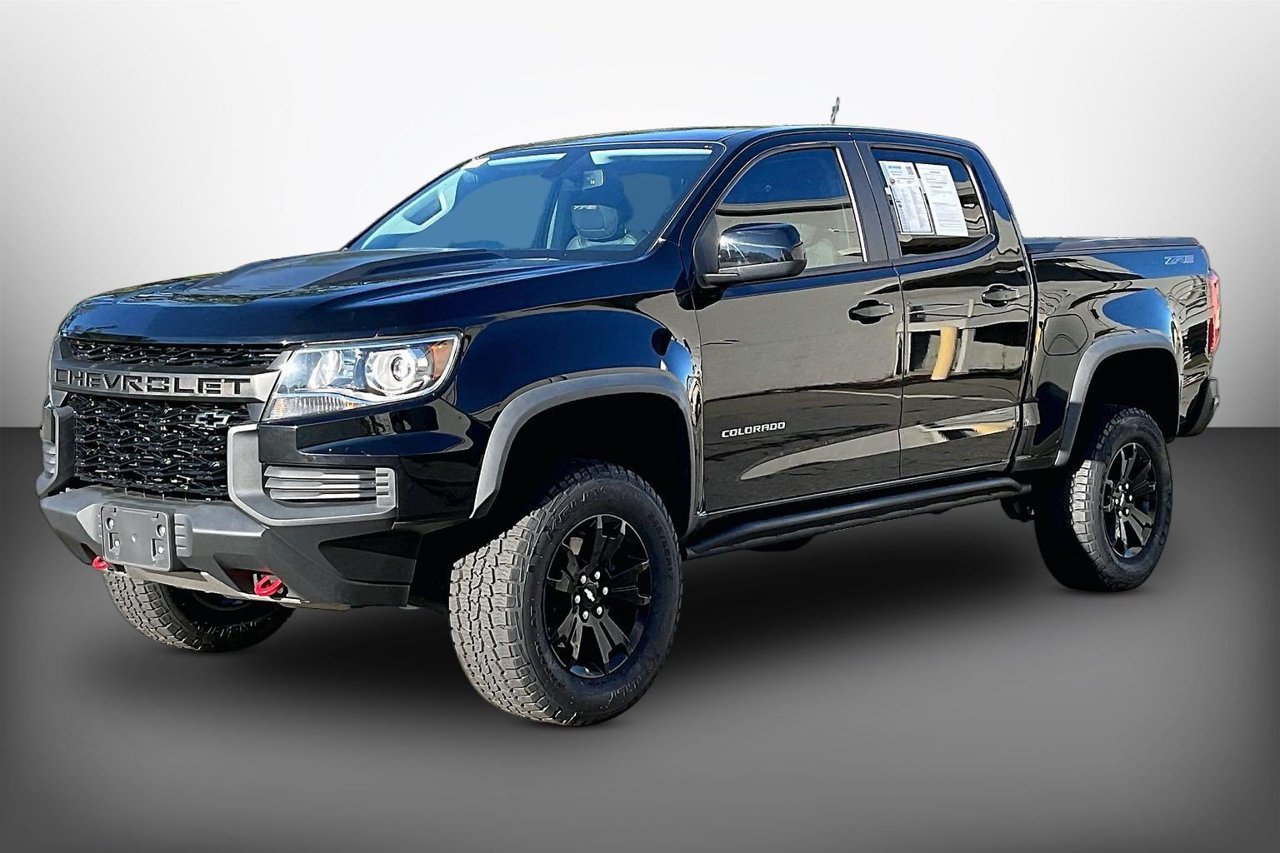 Used 2022 Chevrolet Colorado ZR2 w/ ZR2 Midnight Special Edition AWD/4WD image 4