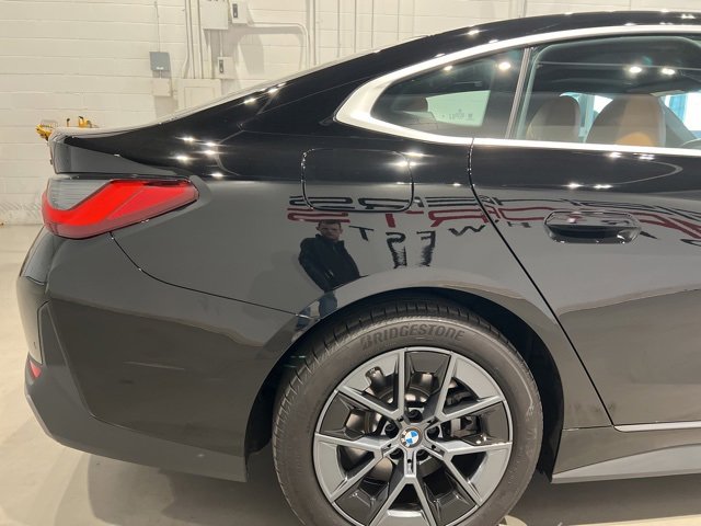 Used 2025 BMW i4 xDrive40i image 10