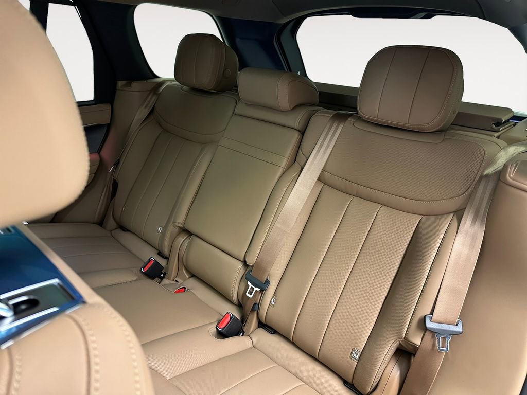 New 2026 Land Rover Range Rover SE AWD/4WD image 13