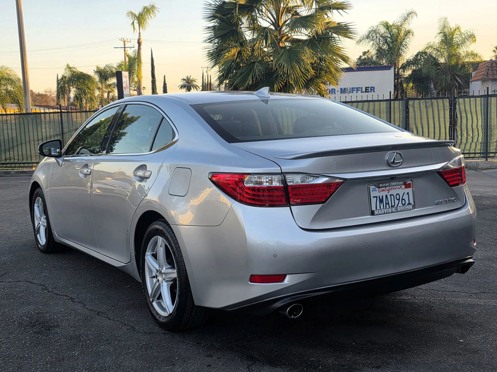 Used 2015 Lexus ES 350 w/ Premium Package image 3